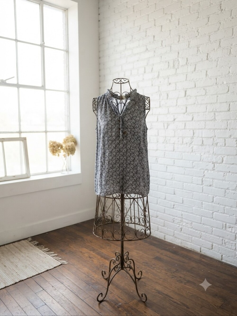 Michael Kors Gray Printed Sleeveless V-Neck Camisole